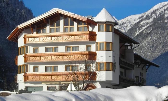 Hotel Troschana Flirsch Eksteriør bilde
